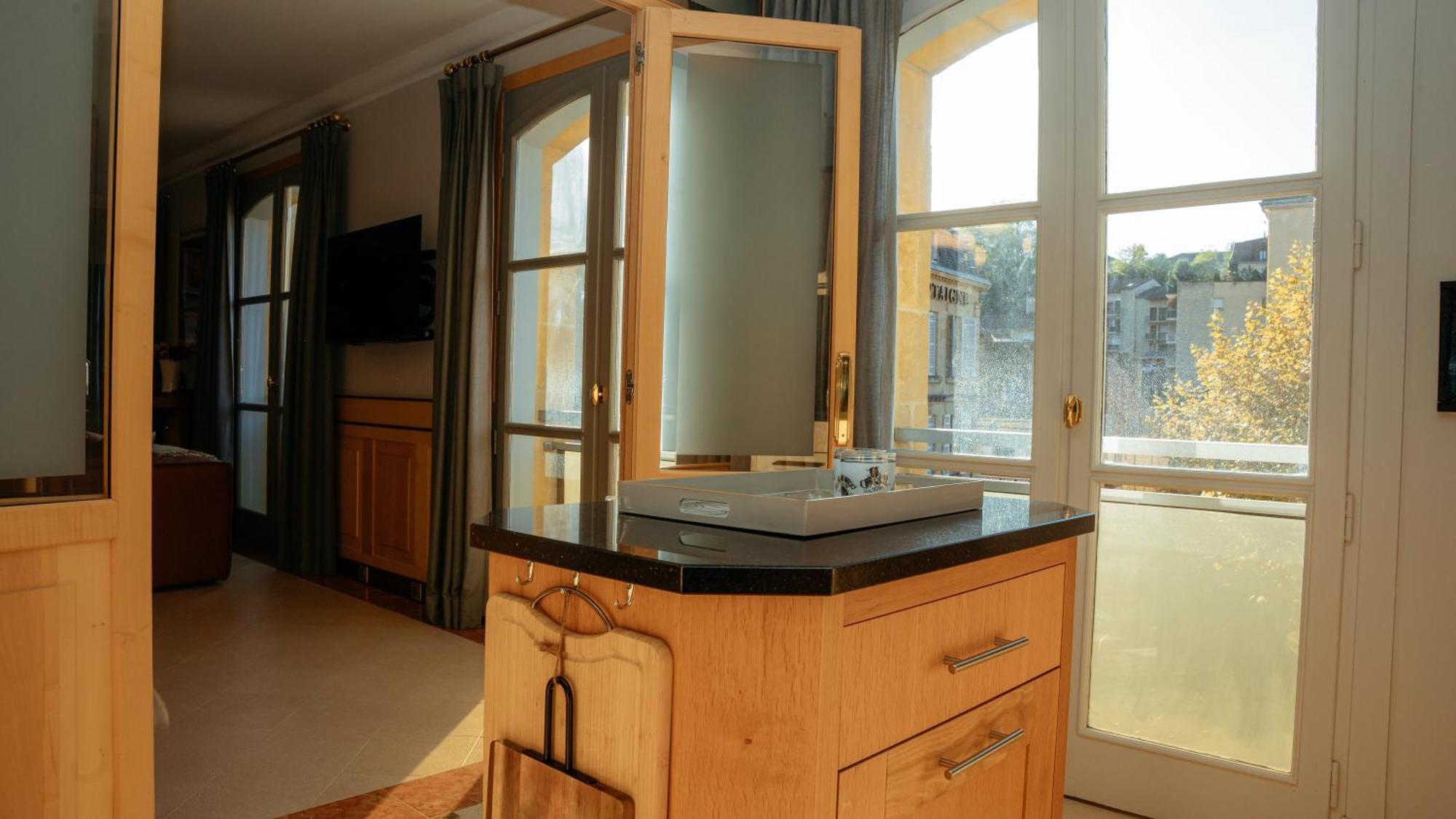 Superbe Appartement 132M2, Classe 5 Etoiles, Sarlat Centre Buitenkant foto