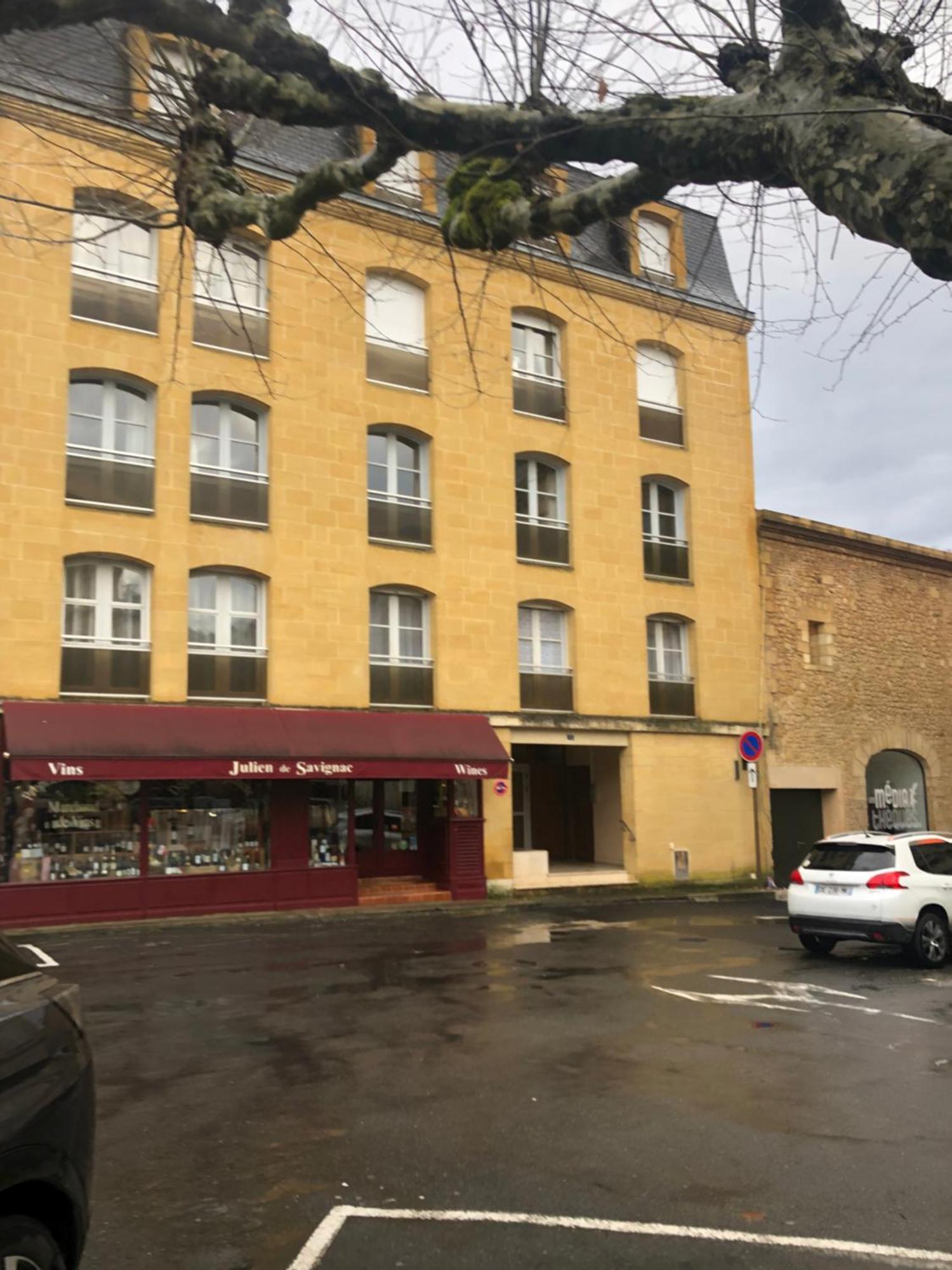 Superbe Appartement 132M2, Classe 5 Etoiles, Sarlat Centre Buitenkant foto